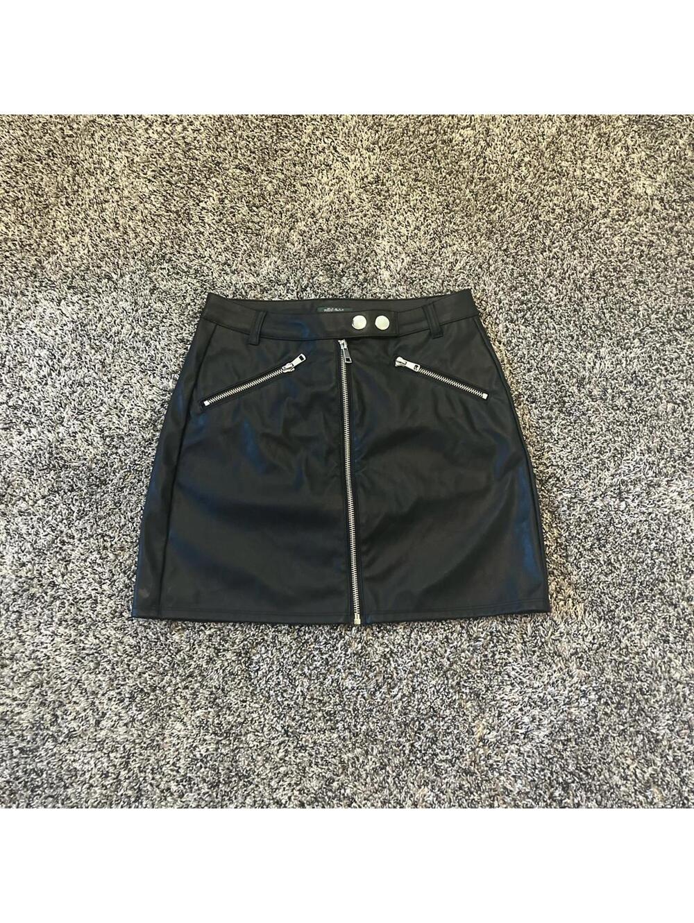 Wild Fable mini skirt Women size 0 Black NWT, zippers, snaps, edgy, rocker